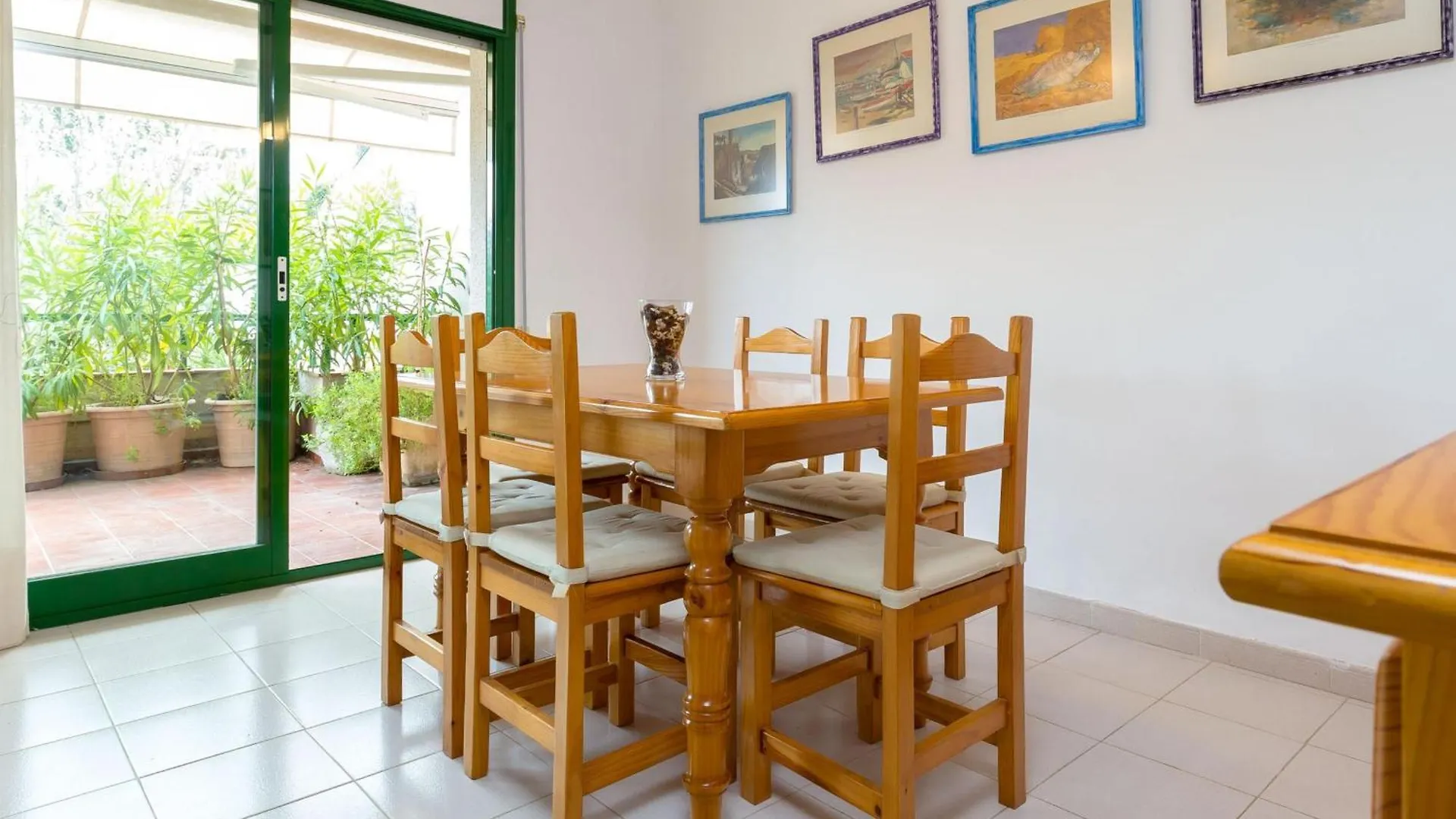 Apartamento Luminoso Con Jardin, Piscina Comunitaria Y Cerca De La Playa En Llanca. - Es-228-41 Španělsko